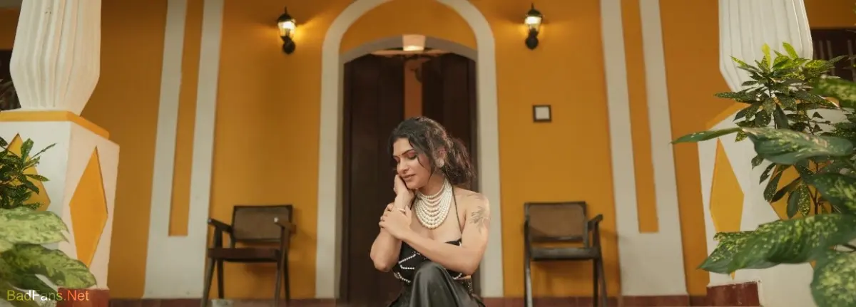 Resmi R Nair profile cover image